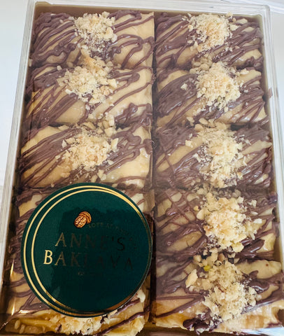 Chocolate filling baklava